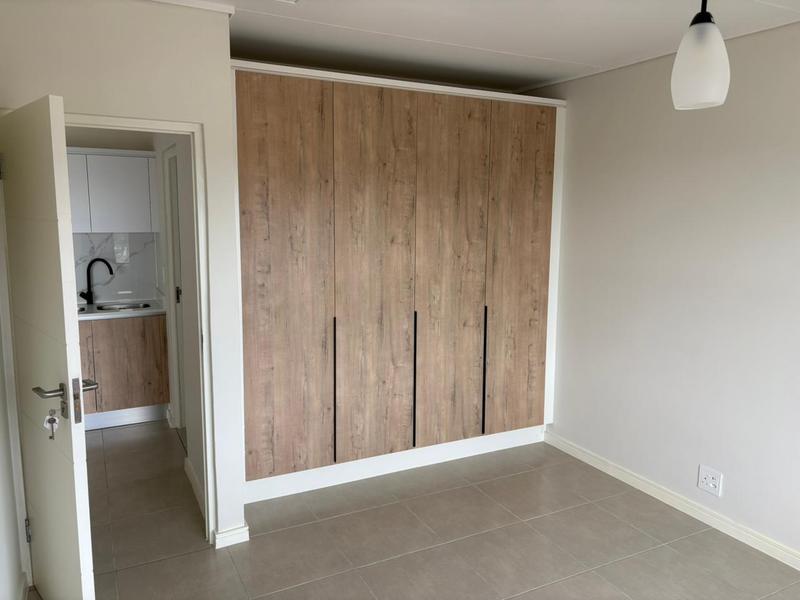 To Let 1 Bedroom Property for Rent in Richwood Western Cape